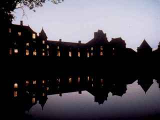 Château de Canisy, Locations exclusives