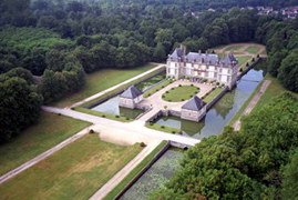Château de Bourron-Marlotte (vue aérienne)