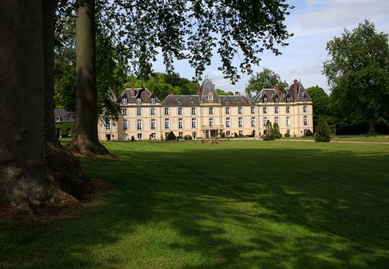 Château d'Aveny, Exclusive rentals