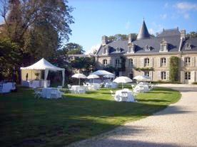 Fiche détaillée salle "Cocktail dans le parc devant le manoir"